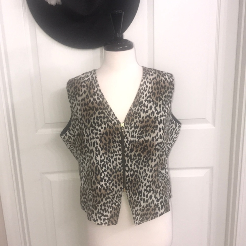 Ladies animal print zippered vest size L